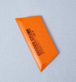 Espátula Orange Crush Angled 5” Cola de Pescado para Polarizado